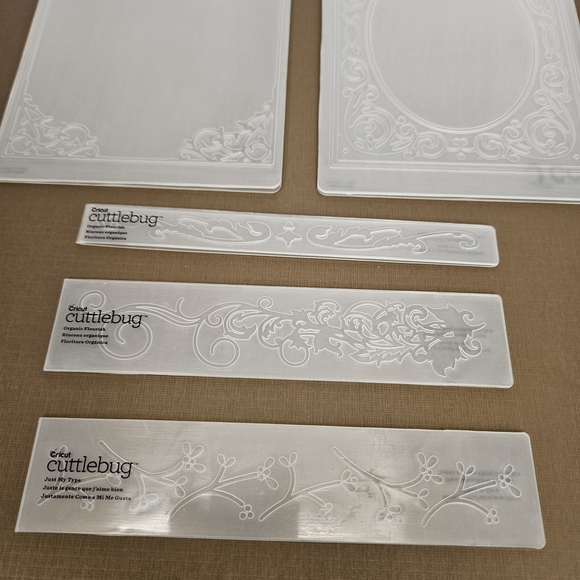 Cuttlebug Embossing Folder Lot - Picture 2 of 4